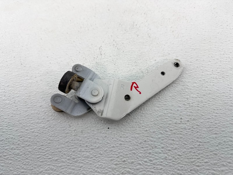 2011-2020 TOYOTA SIENNA REAR RIGHT SLIDE DOOR LOWER UPPER ROLLER HINGE OEM
