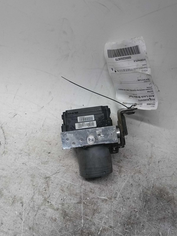 2016 KIA SORENTO ABS Pump & Motor Assembly OEM Maroon 70K Miles NJ25-19895