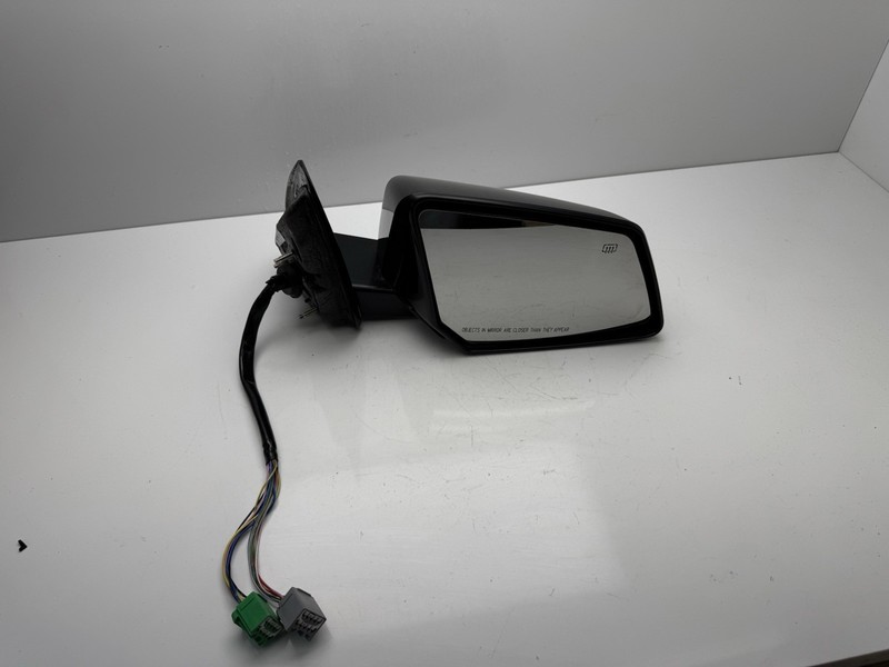 2009-2014 GMC ACADIA Passenger Right Side View Mirror Power Black OEM
