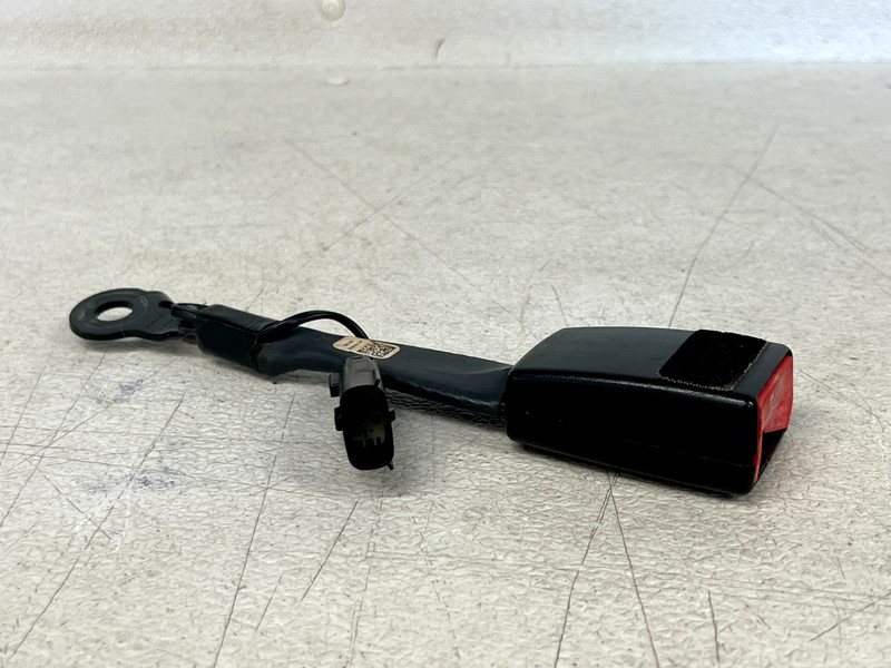 ⭐2015-2017 LINCOLN NAVIGATOR FRONT RIGHT PASS SIDE SEAT BELT BUCKLE OEM LOT2664