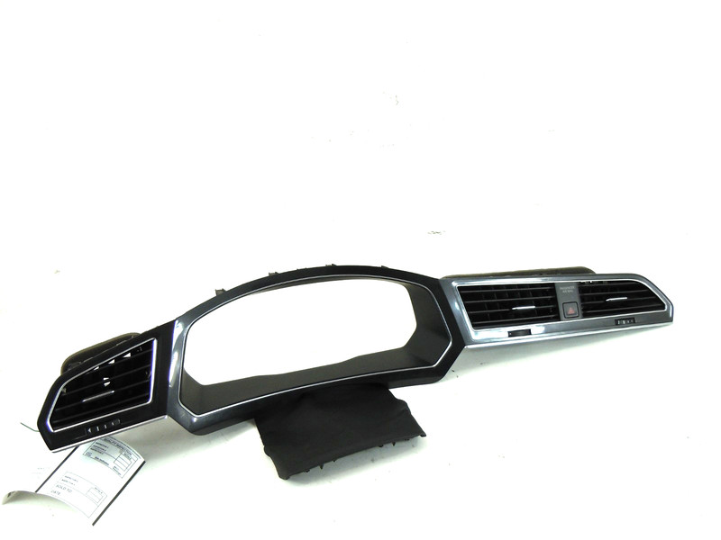 2019 19 Volkswagen Tiguan Dashboard Dash Cluster Trim Surround W/ Air Vents OEM