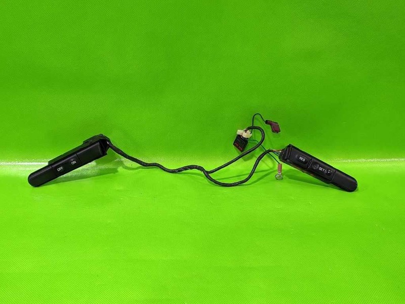 05-09 MUSTANG CRUISE CONTROL WHEEL SWITCH OEM 4469-6