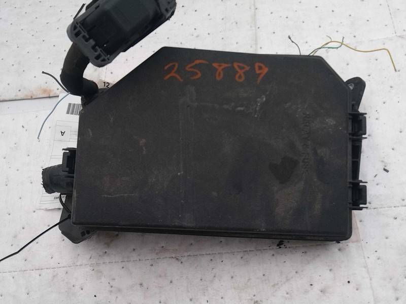 2021 Toyota Corolla OEM Fuse Box 2.0L White 30K Miles Genuine Part