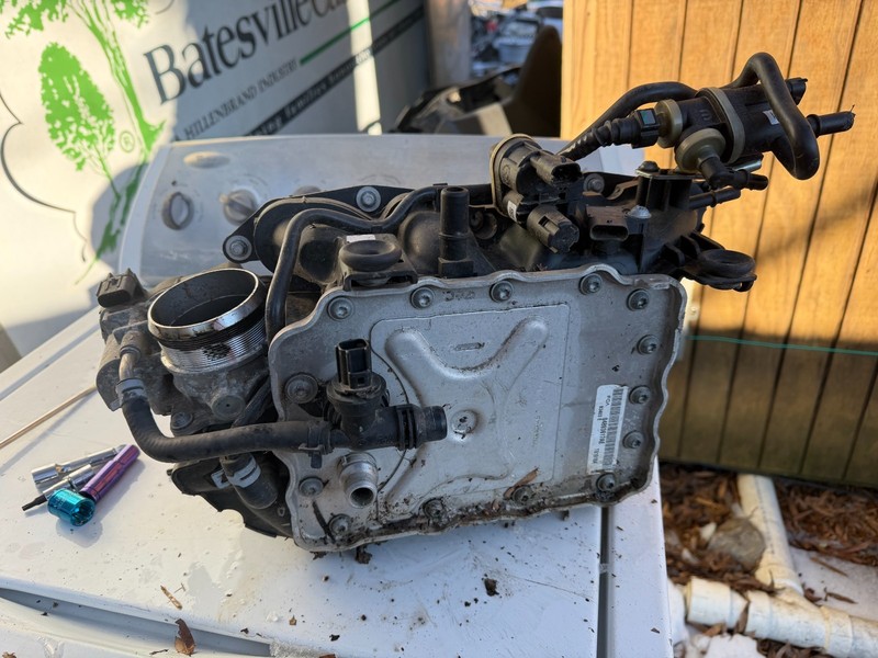 17-24 ALFA ROMEO GUILIA & STELVIO 2.0 OEM INTAKE MANIFOLD W/ THROTTLE BODY
