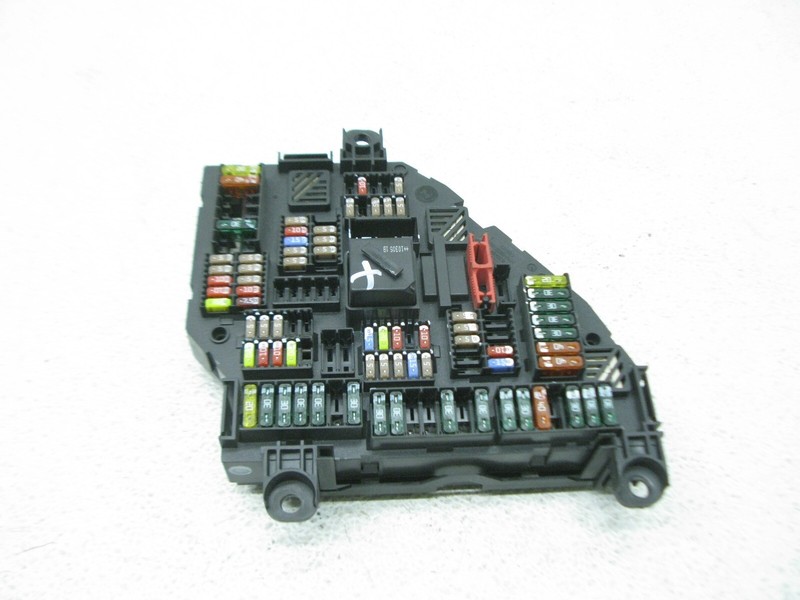 11 2011 BMW F01 F02 750Li ALPINA FUSE RELAY JUNCTION MODULE FUSEBOX OEM 112222B