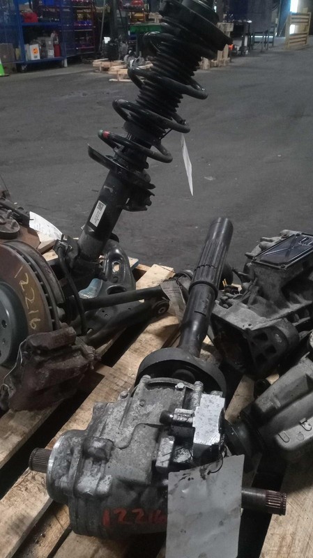 2011 Volkswagen Tiguan Transfer Case Assembly AWD 2.0L OEM 136k Miles