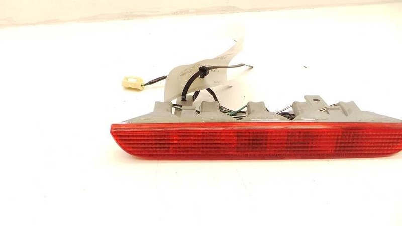 01 02 03 Toyota Prius High Mounted Stop Lamp