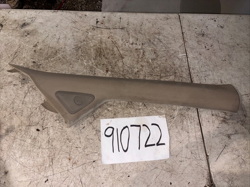 2007-09 Lexus RX 350 Front RH Pillar Trim Panel Cover 62211-OE010
