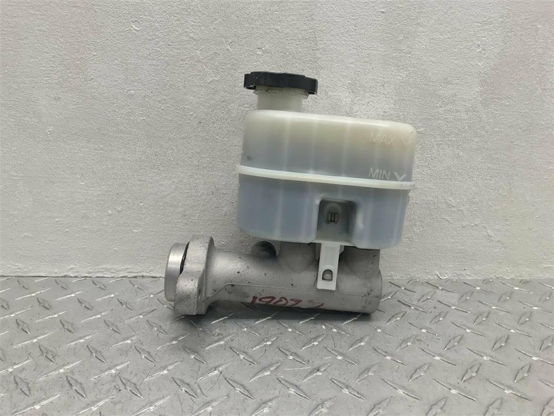 2007-2008 CHEVROLET TAHOE BRAKE MASTER CYLINDER OPT JD9 OEM 15844166
