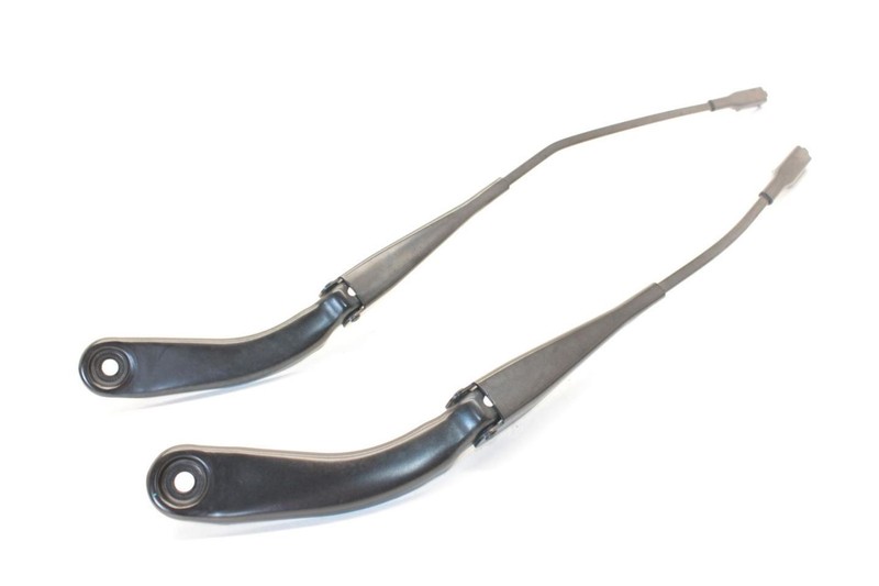 15-17 BMW M3 3.0L Twin Turbo Pair of Windshield Wiper Arms 7260469 7260474