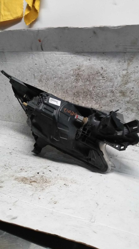 2016 Nissan Versa Left Headlight Assembly - Silver, Deep Scratch, 125K Miles