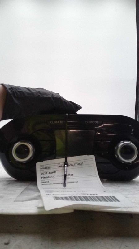Nissan Juke 2012 148K mi. Front Temperature Control 248451KM0B 0482