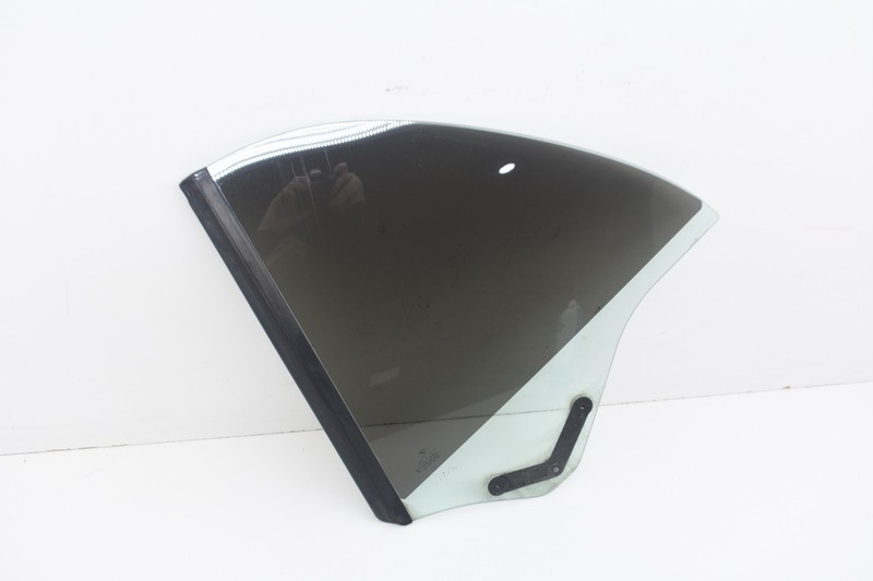 2003 BMW E46 330ci CONVERTIBLE REAR LEFT QUARTER GLASS WINDOW OEM KW90
