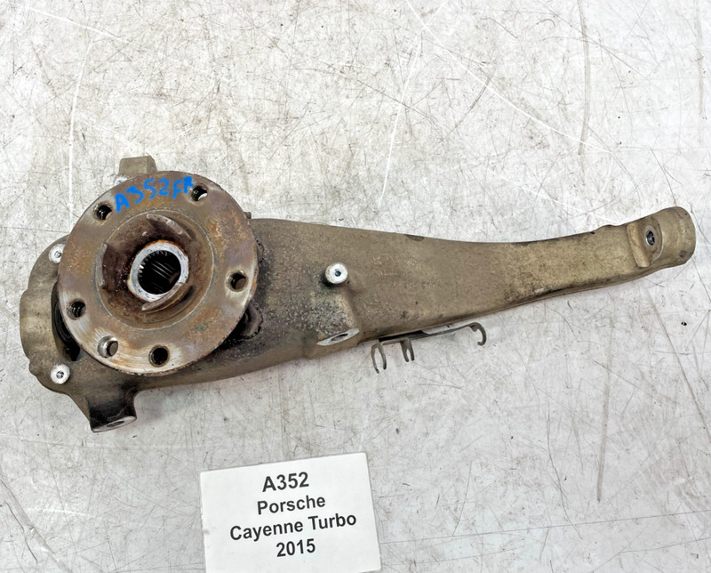 ✅ 11-18 OEM Porsche Cayenne Turbo 958 Front Right Passenger Spindle Knuckle Hub