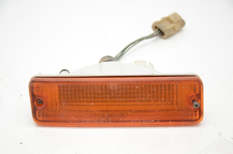 84-86 Nissan 300ZX Z31 2+0 Passenger Right Front Turn Signal Lamp