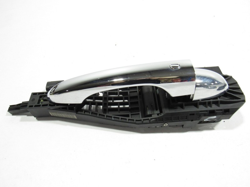 14-19 Maserati Quattroporte 2016 Front Right Passenger Door Exterior Handle ;:A
