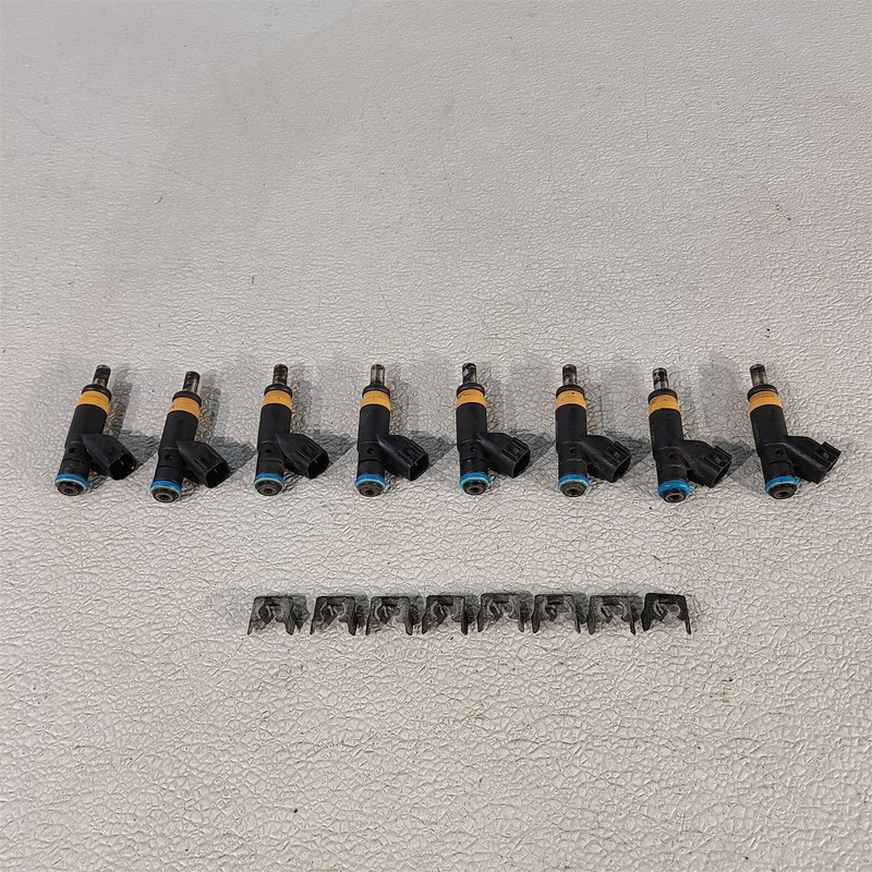 06-10 Dodge Charger SRT8 6.1L Hemi Fuel Injector Set Injectors Aa7464