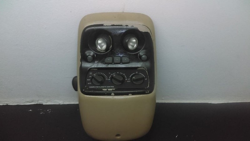 00-02 GMC Yukon Denali Front Roof AutoTemperature Control & Console OEM 15748172