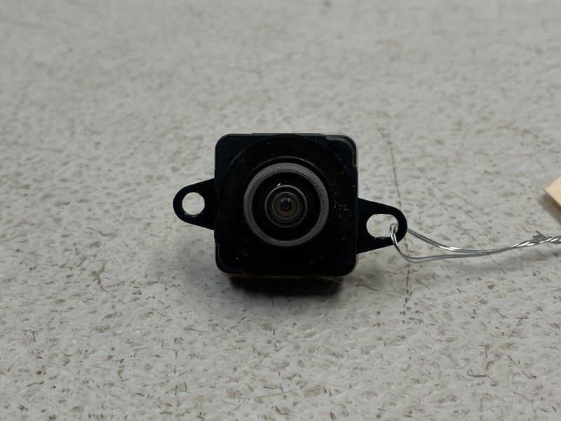 18-22 Alfa Romeo Stelvio Rear View Reverse Parking Aid Assist Camera 1526 OEM