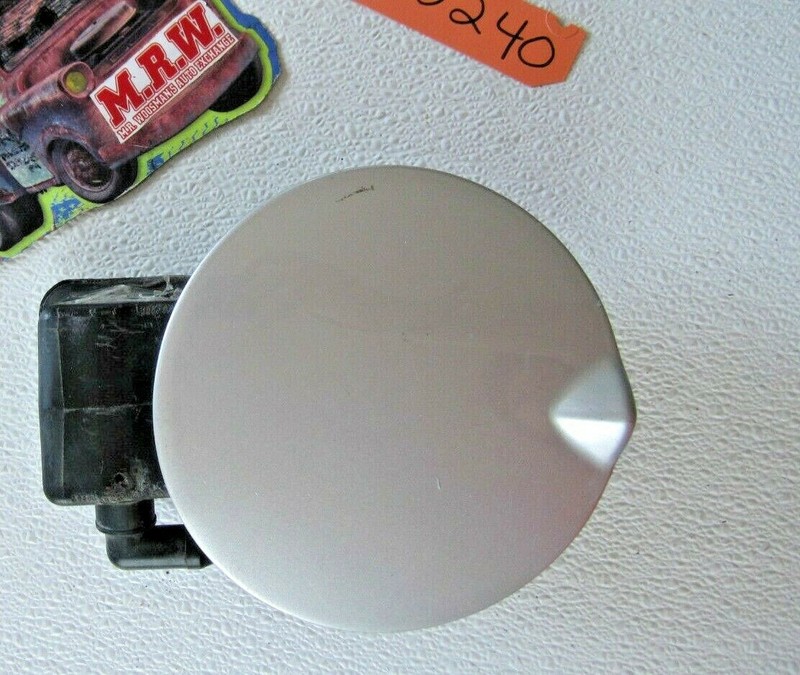 GAS TANK DOOR GAS CAP COVER FUEL FILLER SILVER for 99 00 01 02 MERCURY COUGAR