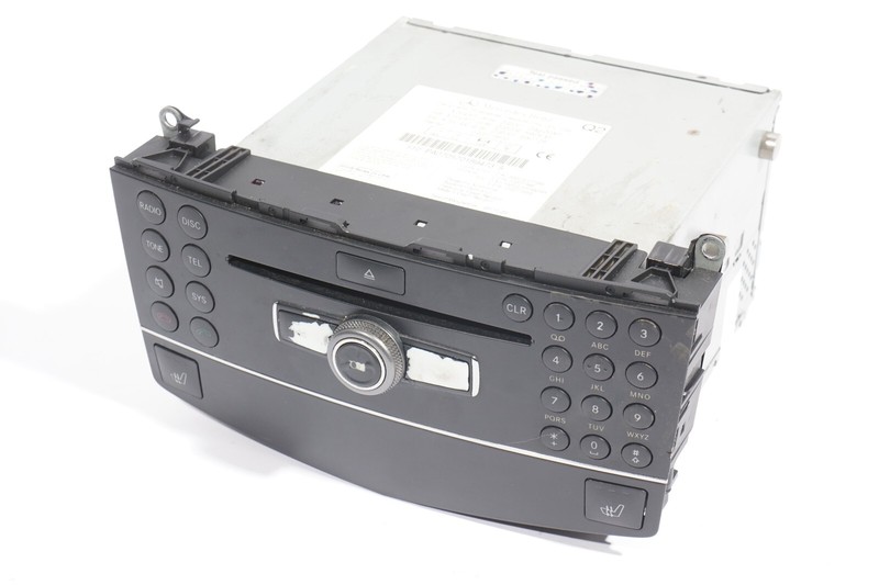 08-11 Mercedes W204 C300 C250 Navigation Command Head Unit CD Audio OEM