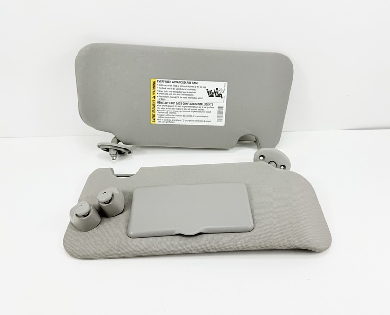 05-08 Chevy Equinox Pontiac Torrent Driver & Passenger Side Sun Visor Pair Gray