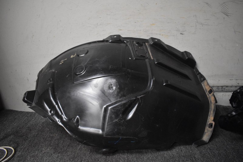 2019-2023 MERCEDES BENZ E450 4MATIC FRONT LEFT SIDE FENDER LINER FACTORY OEM