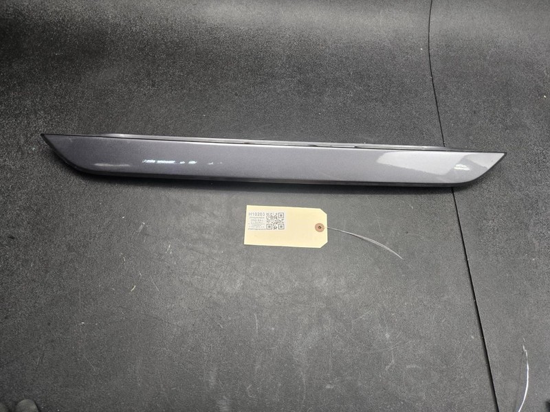 Trunk Liftgate License Lamp Molding 2019 Honda CR-V 74890-TLA-A01ZF 2017 - 2022