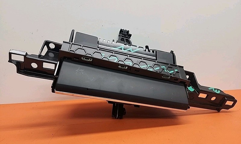 2016 - 2018 AUDI A6 - 8" MMI LCD Display Screen W/ Mount Bracket || 4G1919601AE