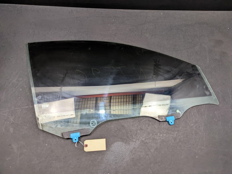 Front Right Door Window Glass 2017 Nissan Versa 80300-9KA0A 2013 2014 2015- 2019