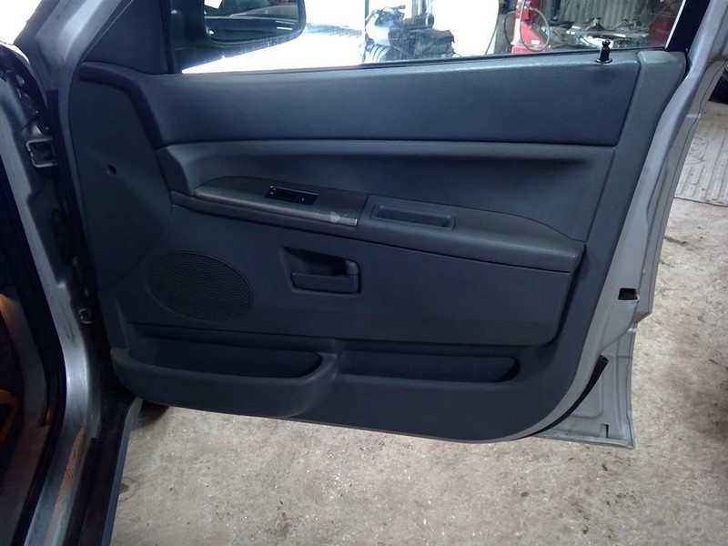 GRAND CHEROKEE 2007 Passanger Right Front Door Trim Panel 1768884