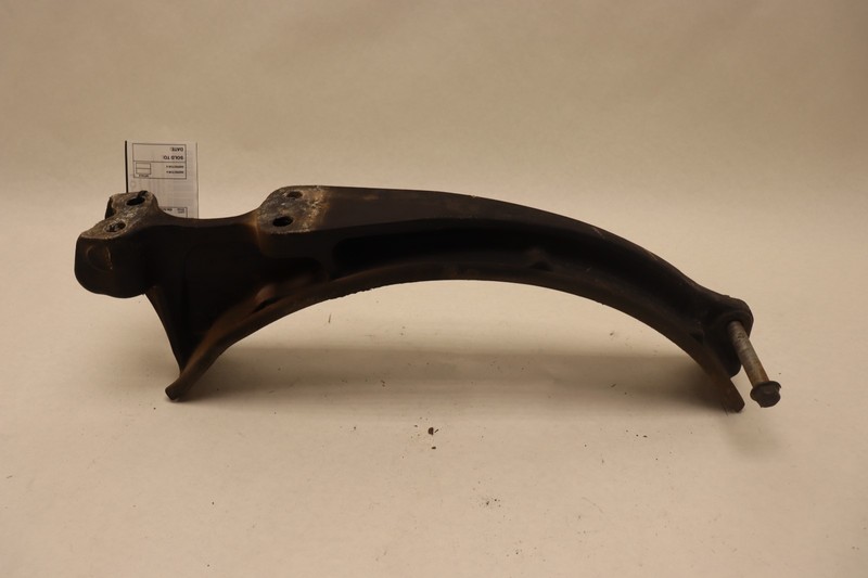 2008-2017 FREIGHTLINER CASCADIA 125 FUEL TANK STRAP MOUNT 03-38500-000 OEM