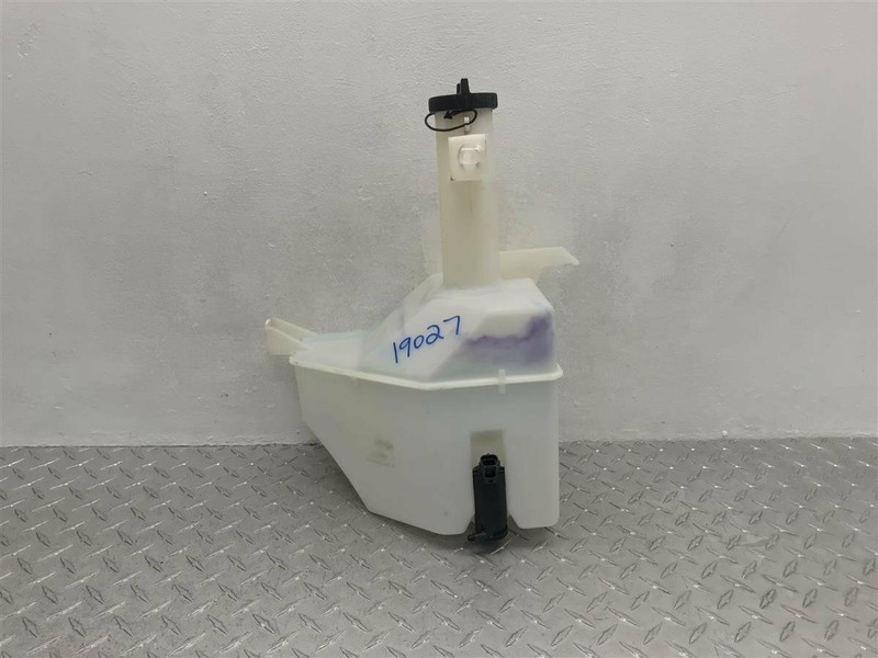 99-07 FORD F250SD WINDSHIELD WASHER FLUID TANK BOTTLE RESERVOIR OEM F81Z17618AB