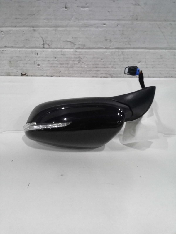 Used Left Door Mirror fits: 2017 Kia Forte Power Hatchback power folding w/court