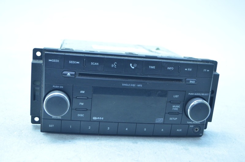 07-11 DODGE NITRO AM FM RADIO CD PLAYER OEM