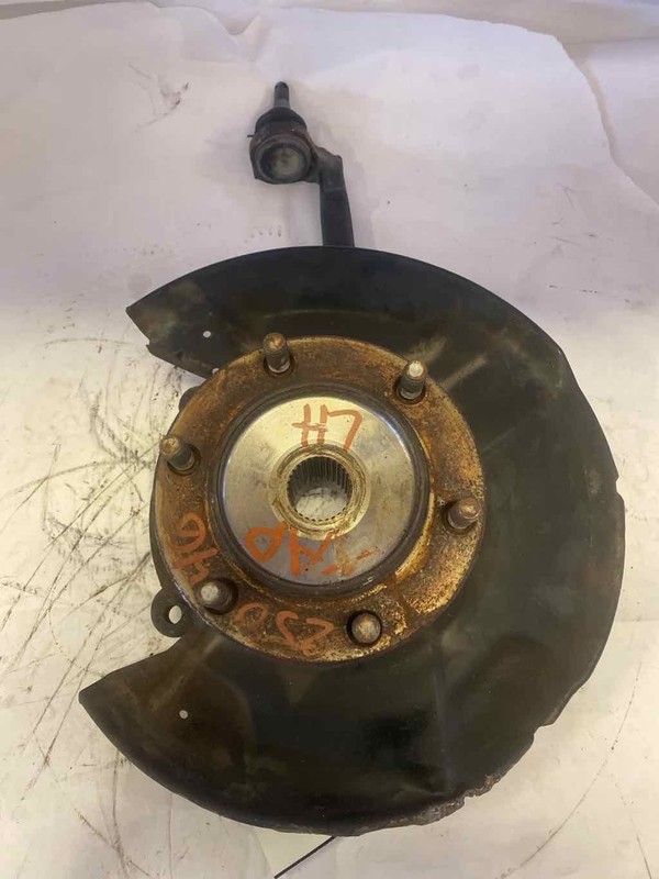 Spindle Knuckle Front TOYOTA 4RUNNER Left 96 97 98 99 00 01 02