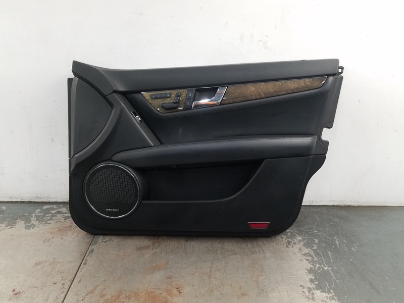 2010 Mercedes Benz AMG C 63 Right Front Passenger Door Panel #8001 Q6