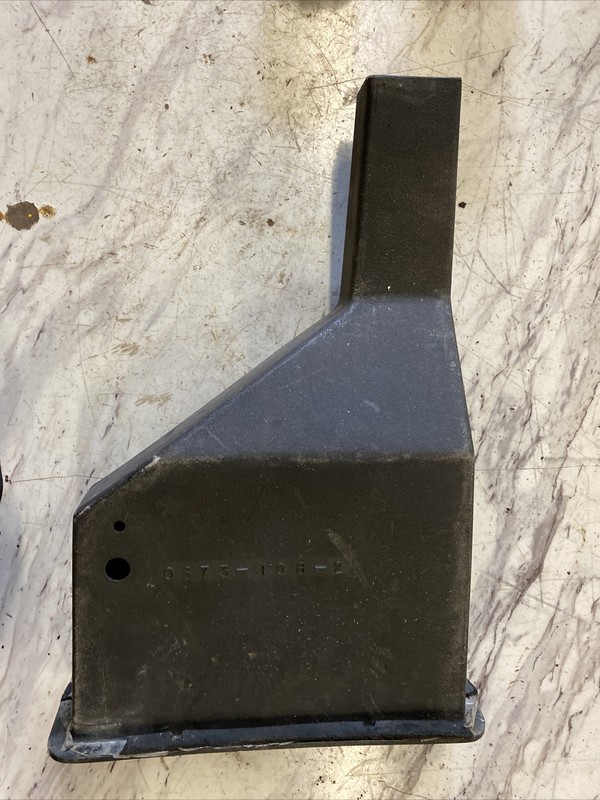 1993 640 TIGER SHARKMONTE CARLO Engine bay fresh air intake