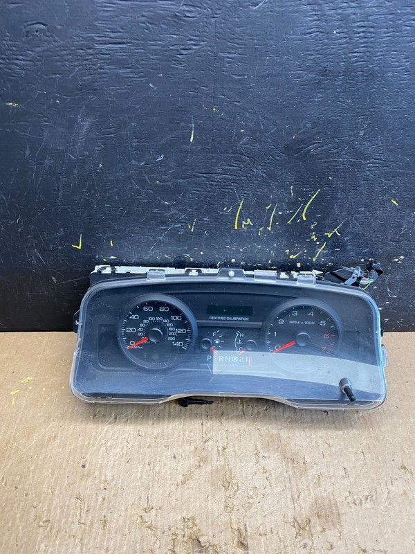 2009 to 2010 Mercury Marquis Speedometer Cluster Gauge Oem z9977 DG