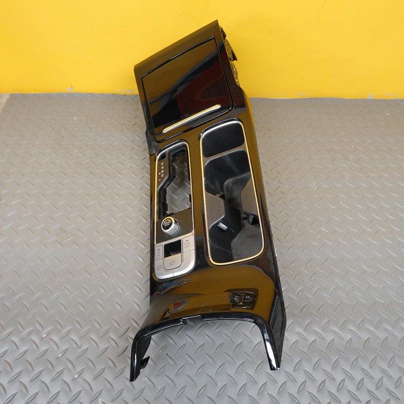 2020-2024 KIA TELLURIDE FRONT CENTER CONSOLE TRIM PANEL OEM 84650S9020