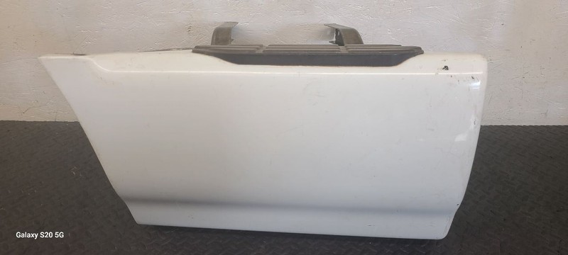 98-03 Chevrolet S10 Pickup Regular Cab Right Side Foot Step Only OEM 12471662
