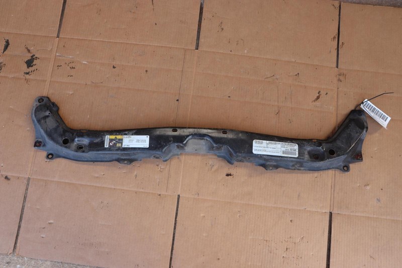 2011-2020 DODGE GRAND CARAVAN 3.6L FRONT UPPER RADIATOR TIE BAR SUPPORT OEM
