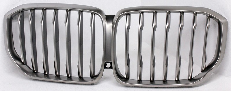 OEM for BMW X5 PHEV M50i Sport Upper Grille 51-13-7-454-890 Scratches