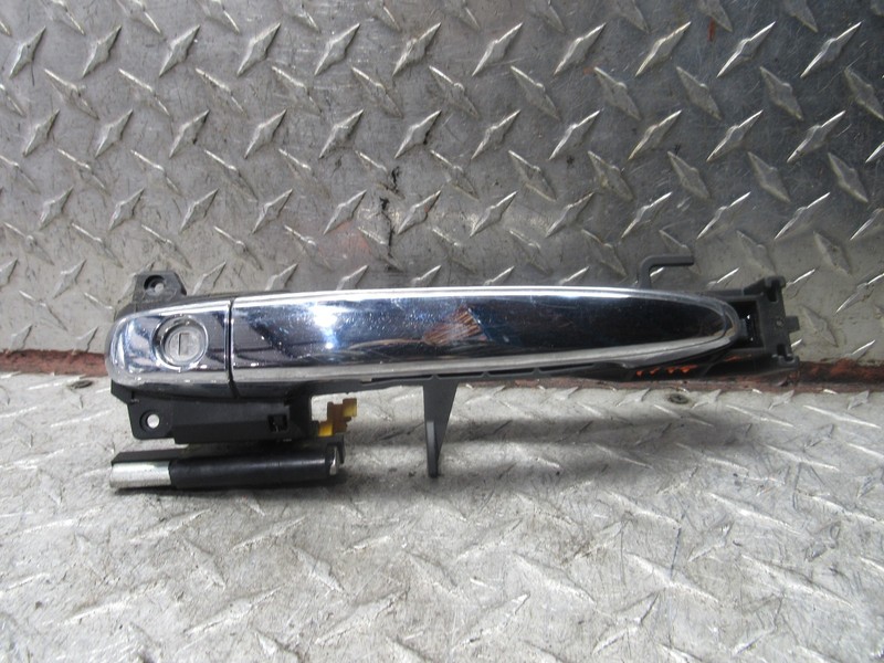 04-06 LEXUS RX330 LEFT FRONT DRIVER EXTERIOR DOOR HANDLE CHROME