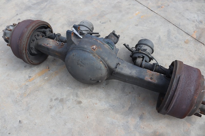 2013-2021 PETERBILT 579 PACCAR REAR / REAR AXLE ASSY RATIO 3.36 OEM