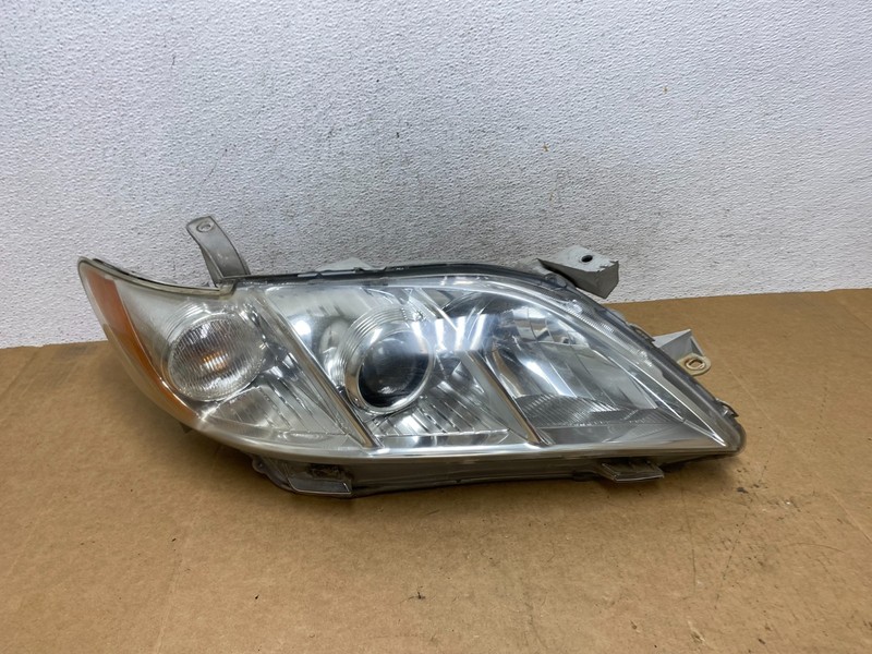 2007 - 2009 Toyota Camry Halogen Right Passenger Headlight AE3034 DW