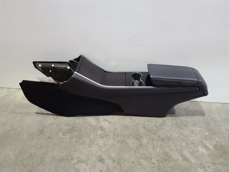 Tesla Model 3 2019 Console Front 567644