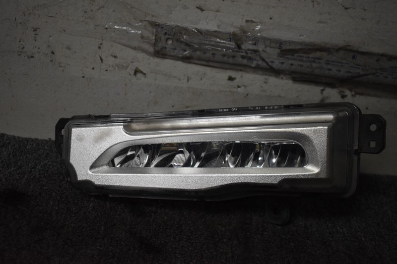 2019-2022 BMW X7 XDRIVE40I LEFT SIDE FOG LIGHT FACTORY OEM