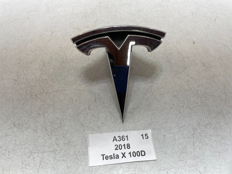 ✅ 2016-2020 OEM Tesla Model S Front Bumper Grille Emblem Badge Logo Cover
