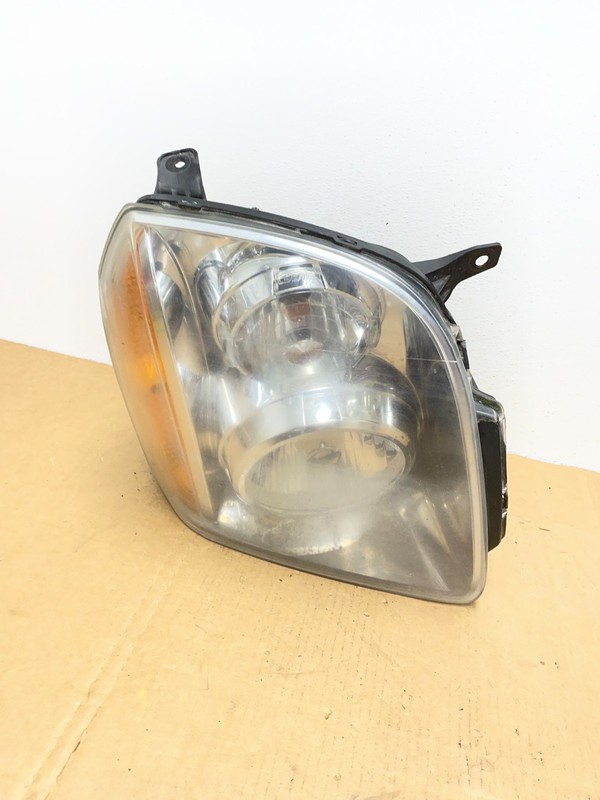 2007-2014 GMC Yukon Halogen Headlight Right Passenger Side AC8454 DW